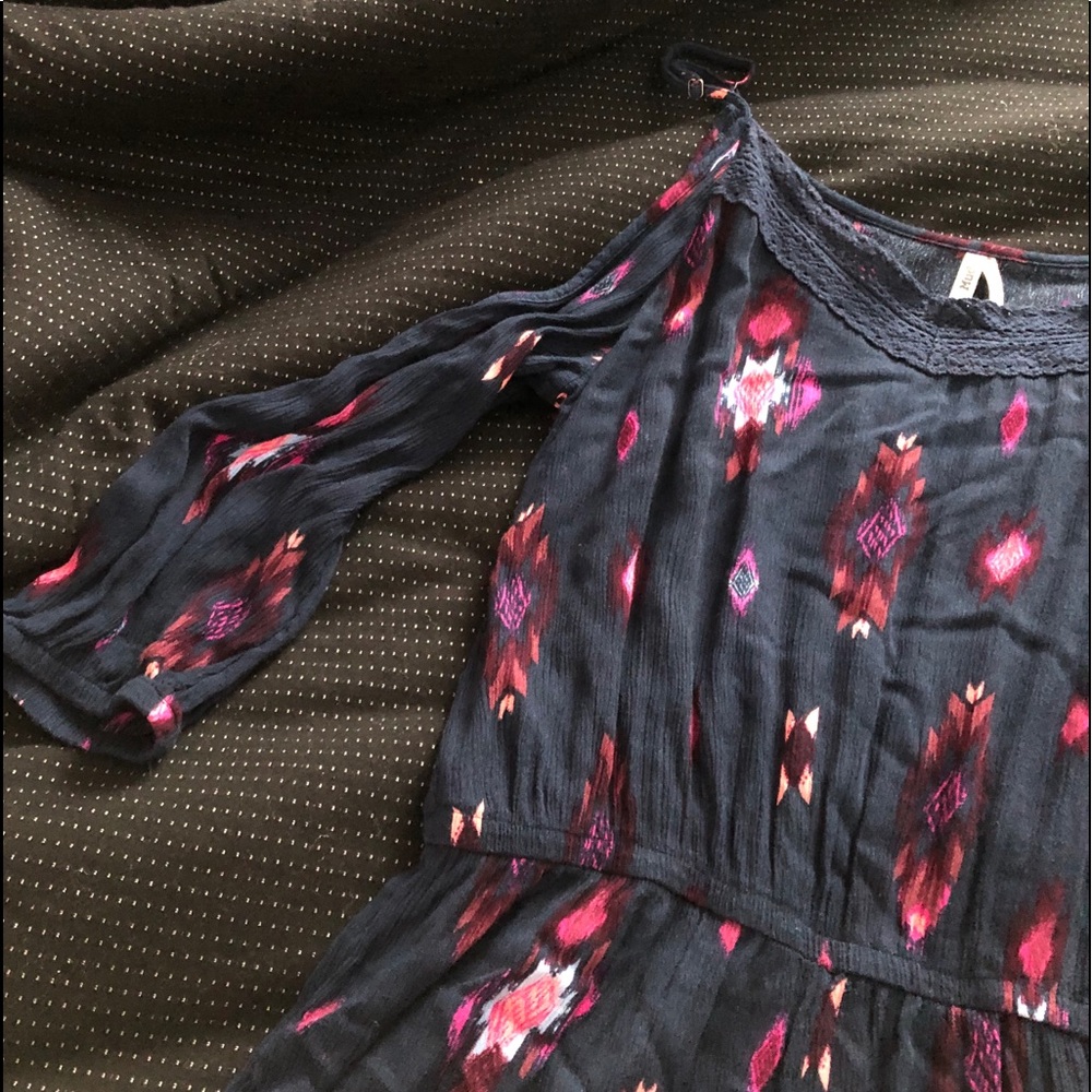 Romper - Picture 2 of 3
